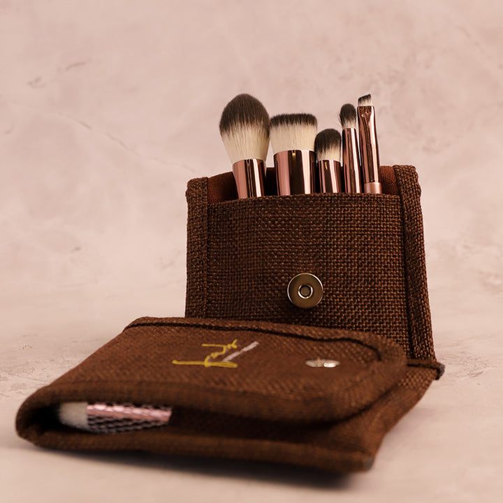 Make-Up Brush Set: Vegan Travel Friendly